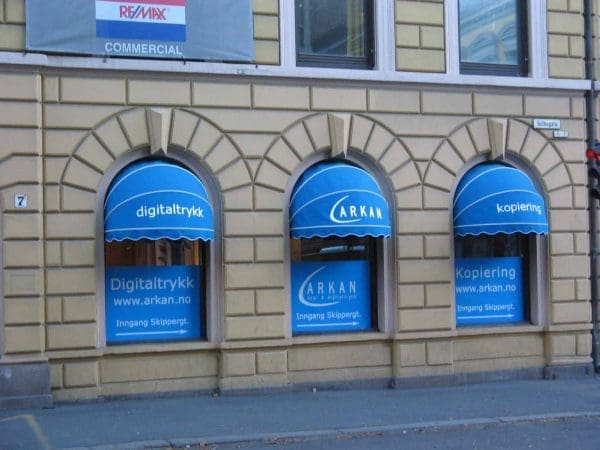 Kurvmarkiser og baldakiner - Bilde 3