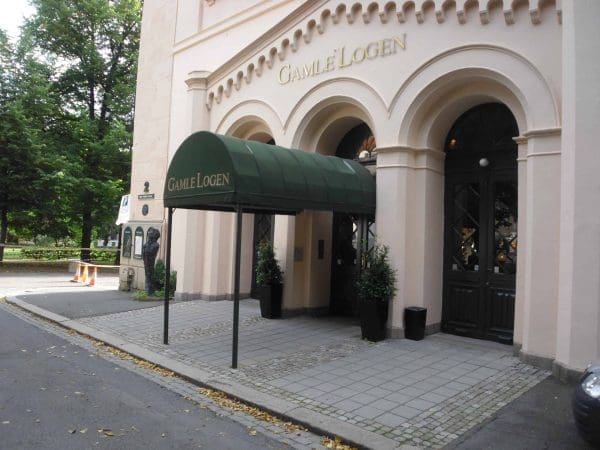 Bilde av Kurvmarkiser og baldakiner